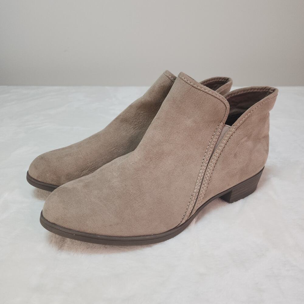 Taupe Faux Suede V Cut Ankle Booties Womens 9 Block Heel Almond Toe Minimalist - Picture 3 of 10